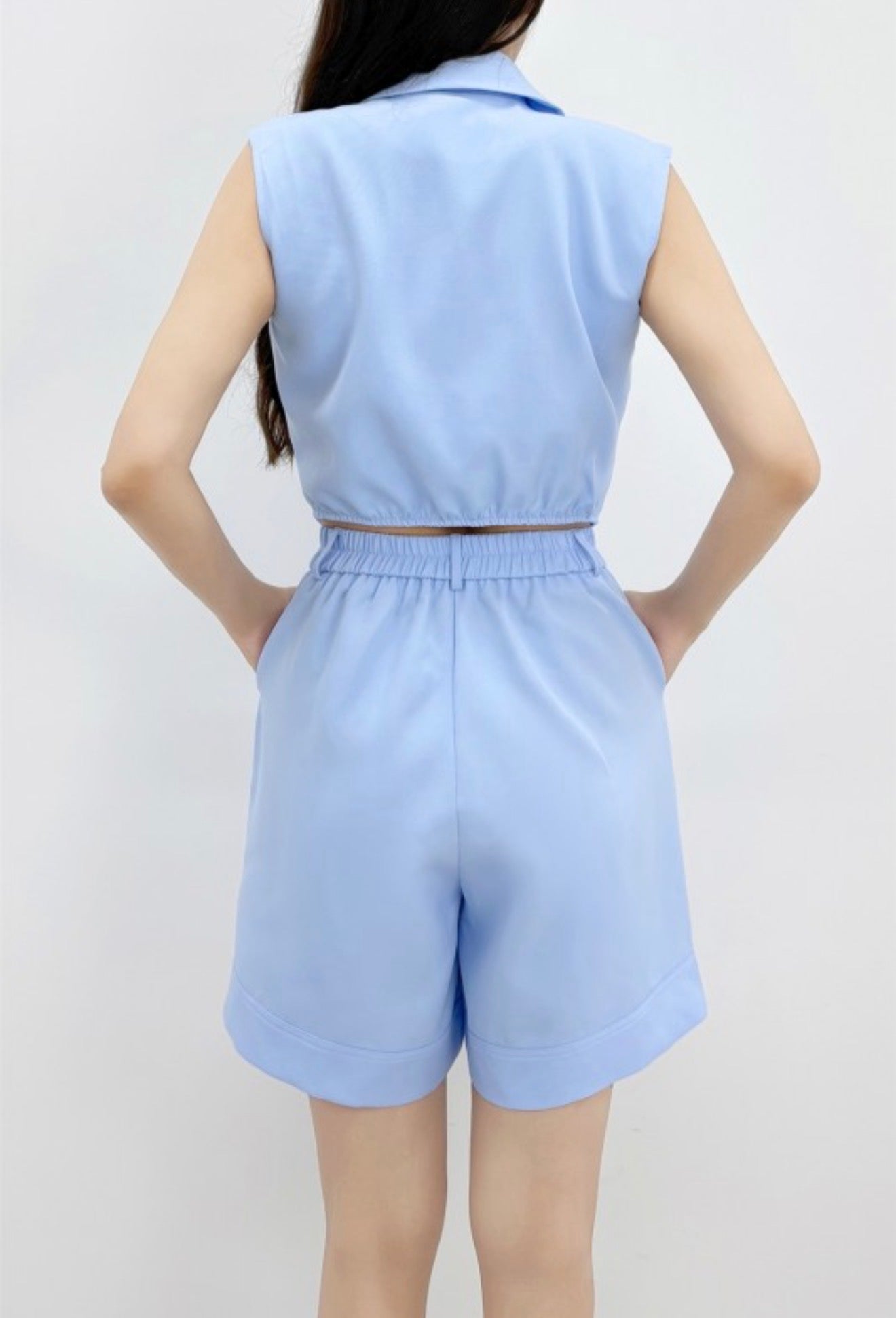TAILORED SLEEVELESS VEST & SHORTS SET