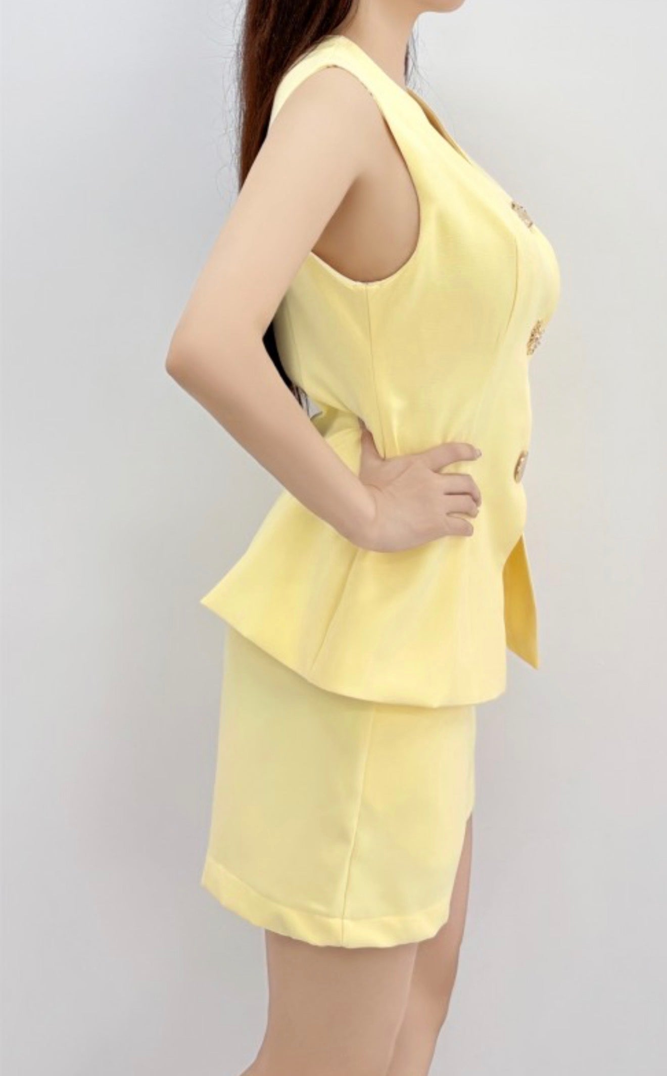 V-NECK VEST AND SHORTS TWO PIECE SET